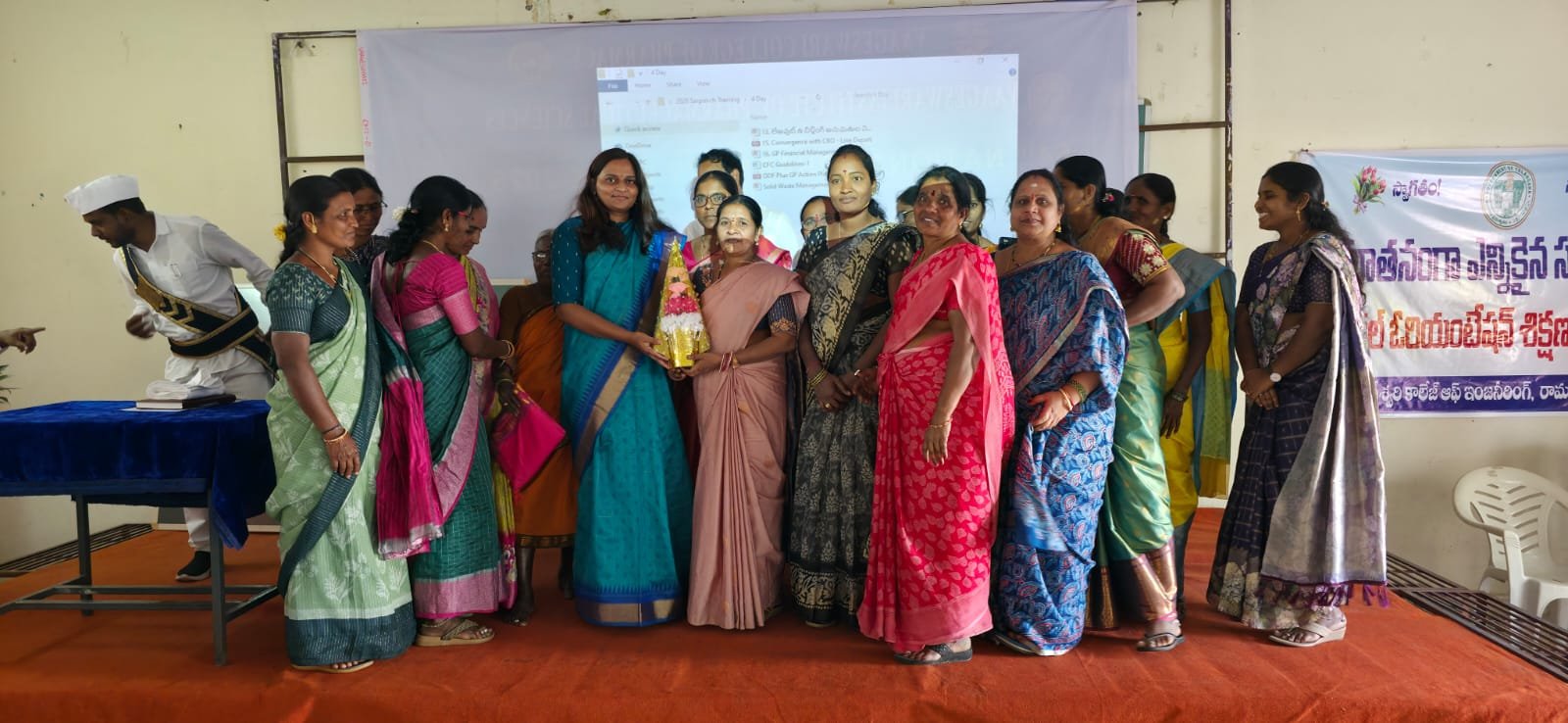 గ్రామ సమగ్ర అభివృద్ధిలో సర్పంచుల పాత్ర కీలకం